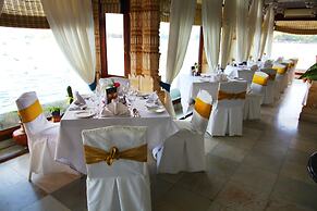 Jagmandir Island Palace