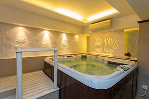 Jagmandir Island Palace