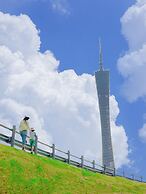 DoubleTree by Hilton Guangzhou-Free Shuttle Bus to Canton Fair Complex