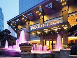 DoubleTree by Hilton Guangzhou-Free Shuttle Bus to Canton Fair Complex