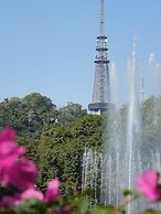 DoubleTree by Hilton Guangzhou-Free Shuttle Bus to Canton Fair Complex