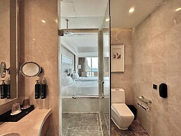 DoubleTree by Hilton Guangzhou-Free Shuttle Bus to Canton Fair Complex