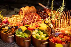 DoubleTree by Hilton Guangzhou-Free Shuttle Bus to Canton Fair Complex