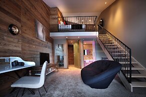 Hôtel Koh-I Nor by Les Etincelles