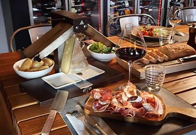 Hôtel Koh-I Nor by Les Etincelles