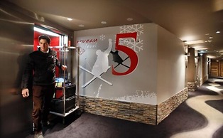 Hôtel Koh-I Nor by Les Etincelles