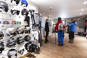 Hôtel Koh-I Nor by Les Etincelles