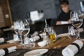 Hôtel Koh-I Nor by Les Etincelles