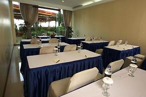 Makassar Golden Hotel