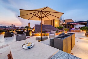 Navona Queen Rooftop