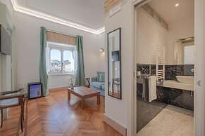 Navona Queen Rooftop