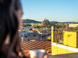 Navona Queen Rooftop