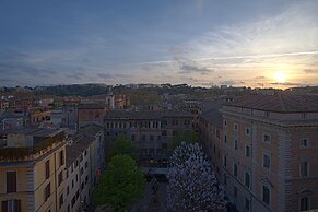 Navona Queen Rooftop