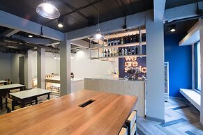 Alfresco Phuket Hotel