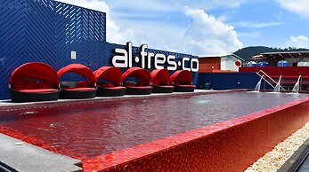 Alfresco Phuket Hotel