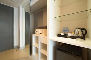 Alfresco Phuket Hotel