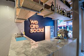 Alfresco Phuket Hotel