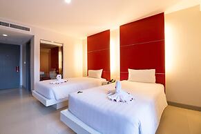 Alfresco Phuket Hotel