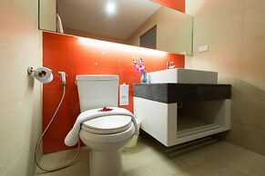 Alfresco Phuket Hotel