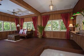 Baan Khun Nang Colonial Residence