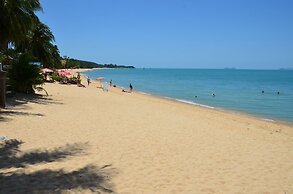 Baan Khun Nang Colonial Residence