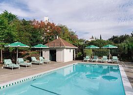 Le Petit Pali St. Helena