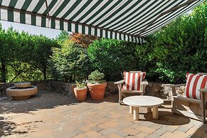 Le Petit Pali St. Helena