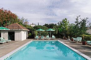 Le Petit Pali St. Helena