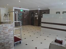 Marina Royal Hotel Suites