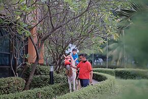 Sunlake Waterfront Resort and Convention