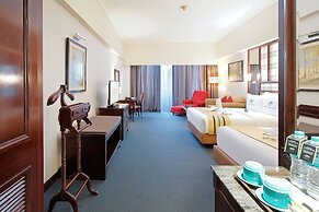 Sunlake Waterfront Resort and Convention