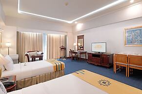 Sunlake Waterfront Resort and Convention