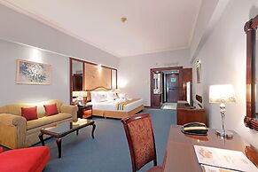 Sunlake Waterfront Resort and Convention