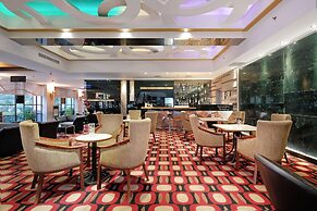 Sunlake Waterfront Resort and Convention