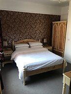 Three Queens Hotel