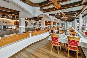 Alpenhotel Fischer - Adults Only