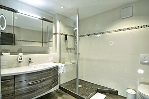 Alpenhotel Fischer - Adults Only