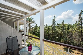 Coral Blue Beach Hotel