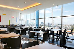 Amaris Hotel Seasons City