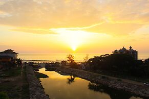 Dharma Beach Hotel