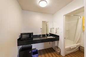 Motel 6 Cranbrook, BC