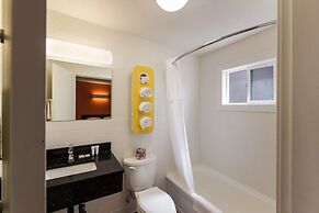 Motel 6 Cranbrook, BC