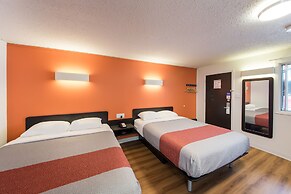 Motel 6 Cranbrook, BC