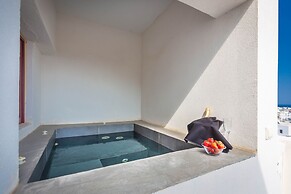 Mar n Mar Crown Hotel and Suites