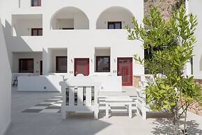 Mar n Mar Crown Hotel and Suites