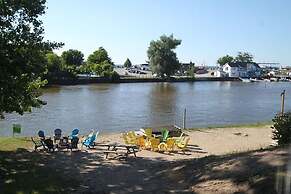 Riverview Cottages