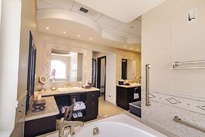 Grand Residences Riviera Cancún All Inclusive