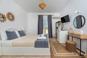 Nikos Hotel