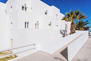 Nikos Hotel
