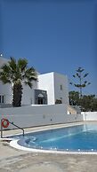 Nikos Hotel